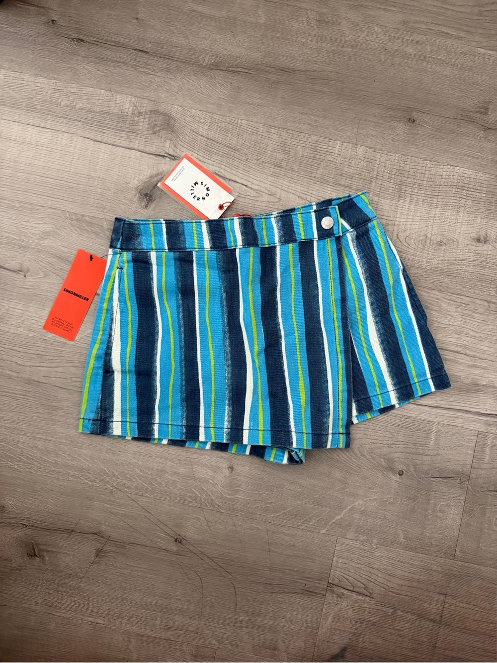 SIMONMILLER SOON DENIM
SKORT IN INK OLIVE STRIPE